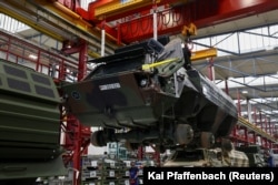 Завод Rheinmetall з виробництва військового обладнання в Касселі. Німеччина, 25 липня 2023 року