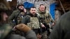 Президент України Володимир Зеленський під час відвідин військових на позиціях у Роботиному (Запорізька область), 4 лютого 2024 року 