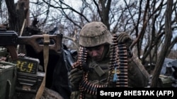 Cпосіб зaлучити нові сили? Чи знецінення добровольців, які долучились до Сил оборони рaніше? Суспільство дискутує про новий проєкт Міноборони