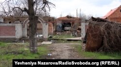 Розбитий російськими ударами будинок в Оріхові