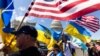 «Депортації точно не почнуться сьогодні вранці». Що очікує на українських біженців у США 