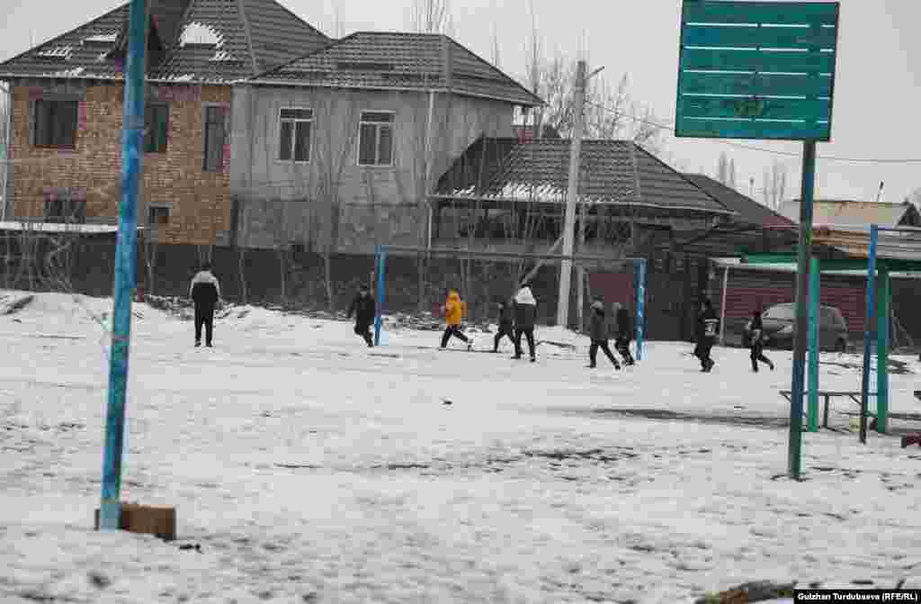 Балдар аянтчасы. 