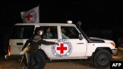 Родичів тих, хто, за планом, буде звільнений, вже поінформували (на фото: одна з груп звільнених заручників, фото ілюстративне)
