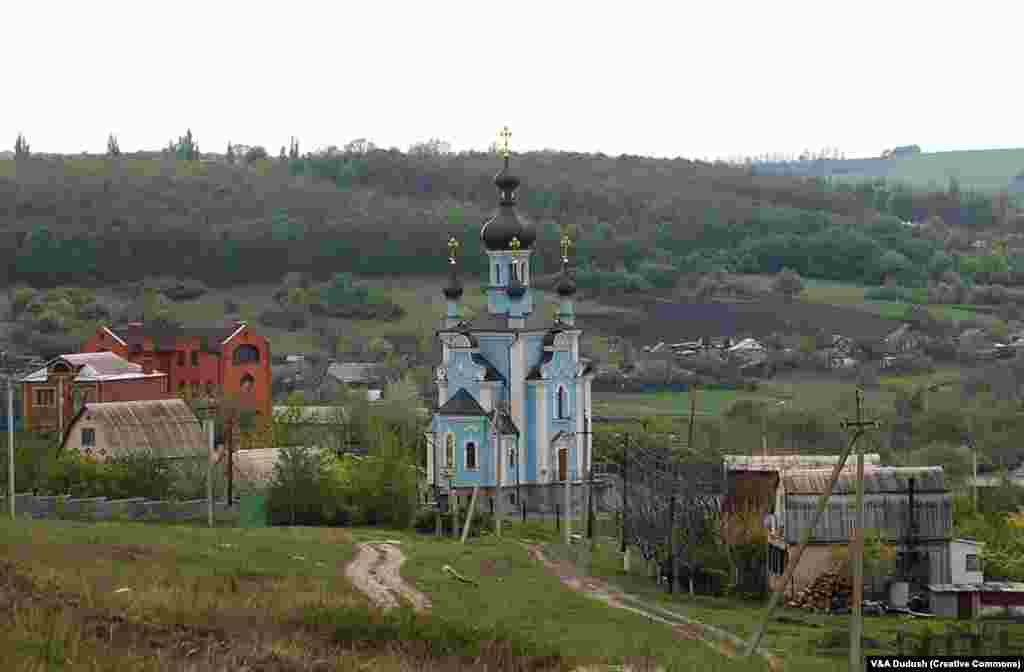 Православная церковь в селе Богородичное Донецкой области, 2019 год &nbsp;