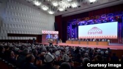 Былтыр курултай 25-26-нобярда өткөн.
