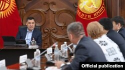 Президент медициналык билим берүү маселеси боюнча кеңешме өткөрдү. 13-апрель, 2022-жыл.