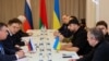 FT: Росія зняла три початкові вимоги на переговорах з Україною