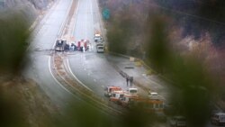 Sa porodicama stradalih u autobusu: Studeničani zavijeni u crno
