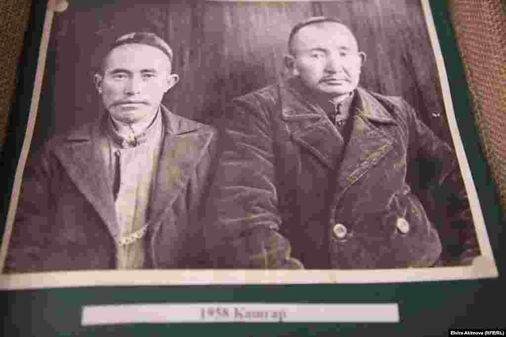 Кыргыздардын "акыркы ханы" 1990-жылы 77 жашында Түркиянын Эрзурум шаарында катуу оорудан каза болгон. 
