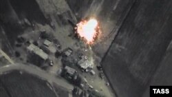 Сириядагы орус учактарынын бомбалоосу. Орусиянын Коргоо министрлигинин тасмасынан алынган кадр
