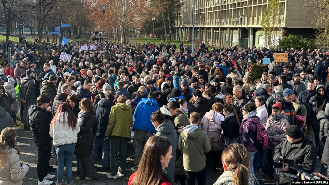 Протест во Нови Сад, Србија „Мислам, затоа блокирам“
