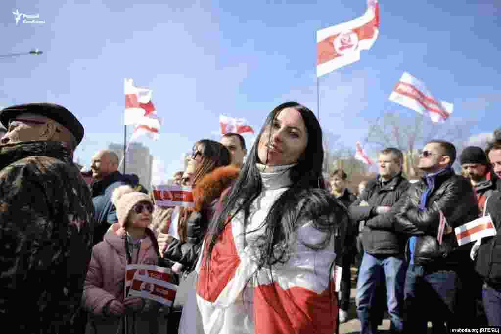 Мітынг-канцэрт быў арганізаваны літаральна за чатыры дні. Збор грошай працягваецца — на пачатку канцэрту арганізатары казалі, што маюць толькі траціну патрэбнай сумы (і гэта было да заявы праваахоўнікаў пра перавышэньне заяўленай колькасьці людзей)