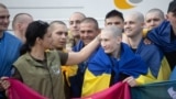 Звільнені з російського полону українські військовослужбовці. 9 червня 2025 року 