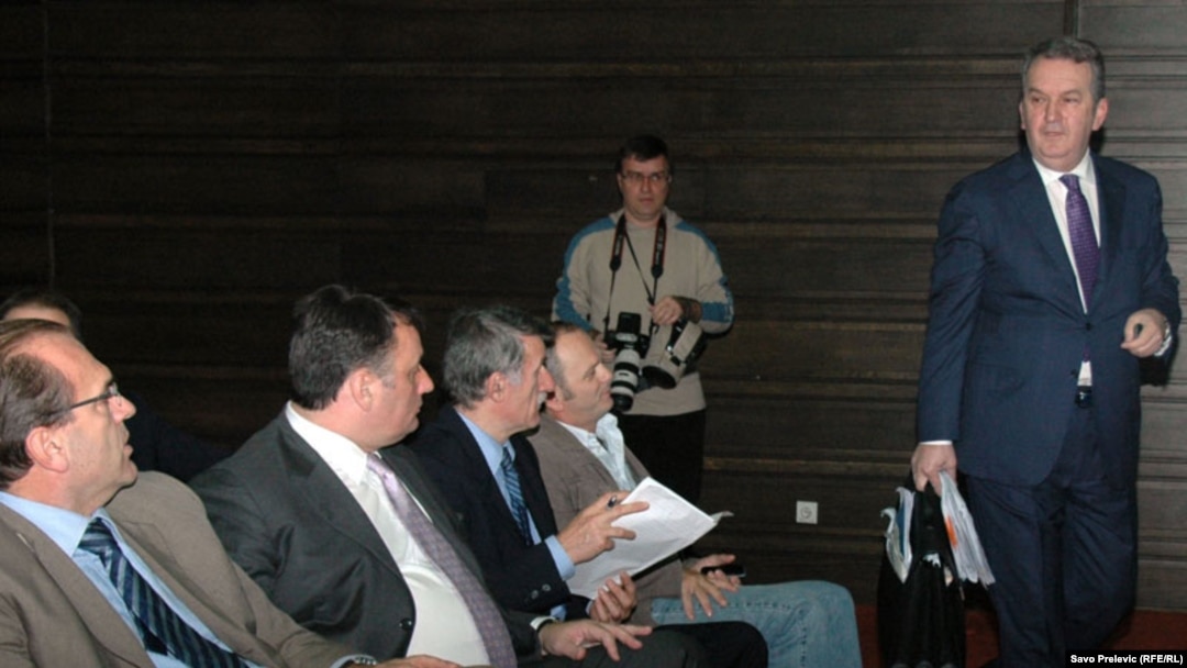 Miomir Mugoša na sastanku gradske skupštine, novembar 2010.