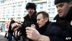 Затримання в Москві ініціатора акцій протесту 26 березня Олексія Навального