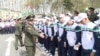 Навдаъватшудаҳо ба артиш. Акс аз бойгонӣ.