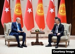 Түркиянын президенти Режеп Тайып Эрдоган менен Кыргызстандын президенти Садыр Жапаров. Бишкек, Кыргызстан. 5-ноябрь, 2024-жыл.