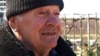 «Тому що українець»: 70-річний волонтер з донбаського села лагодить автівки військовим (рос.) 