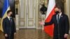 Володимир Зеленський (л) почув від Анджея Дуди (п) слова підтримки вступу України до НАТО і ЄС