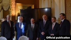 Զոհրաբ Մնացականյանի և Էլմար Մամեդյարովին հանդիպումը Փարիզում, 16-ը հունիսի, 2019թ․
