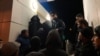 Rostov-na-Donu mahkemesine ketken qırımlı faaller ve mabüslerniñ tuvğanları Rusiye yol patrul hızmetiniñ hadimlerinden Keriç köpründe ne sebepten tutulğanlarını aytmasını talap ete. 2020 senesi noyabrniñ 3-ü