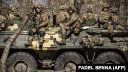 Бійці ЗСУ у Сєвєродонецьку. Донбас, Україна. 7 квітня 2022 року