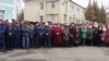 "Кыргызмунайгаздын" жамааты митингге чыкты