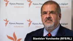 Суд у Сімферополі 1 червня призначив Чубарову покарання у вигляді шести років позбавлення волі і 200 тисяч рублів штрафу за звинуваченням в «організації масових заворушень»