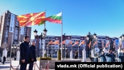 Кирил Петков и Димитар Ковачевски пред Владата на РСМ, Скопје 18 јануари 2021