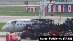 Москва, Шереметьевво, 6 мая 2019 года, сгоревший Superjet-100