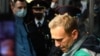Аляксей Навальны ў аэрапорце «Ўнукава» падчас затрыманьня, 17 студзеня