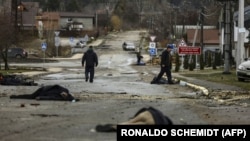 Після оприлюднення фото- та відеосвідчень вбивств мирних жителів у Бучі постало питання про запровадження нових санкцій проти Росії