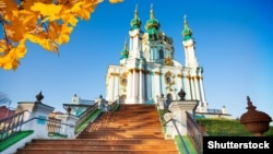 16 вересня у Києві мінімальна температура повітря виявилась найвищою для цього дня і за кліматичною нормою вона відповідає початку серпня.