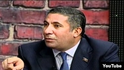 Siyavuş Novruzov.