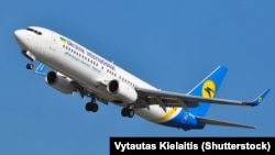 Літак авіакомпанії «Міжнародні авіалінії України»