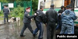 Полицейский рейд против нелегальных мигрантов