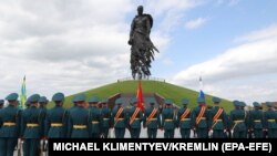 Открытие монумента под Ржевом