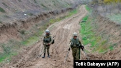 Азербайджанські сапери поблизу міста Фюзулі, 26 листопада 2020 року