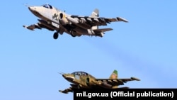 Зеленський нагородив бойових пілотів орденами Богдана Хмельницького І-ІІ ступенів та «За мужність» І ступеня