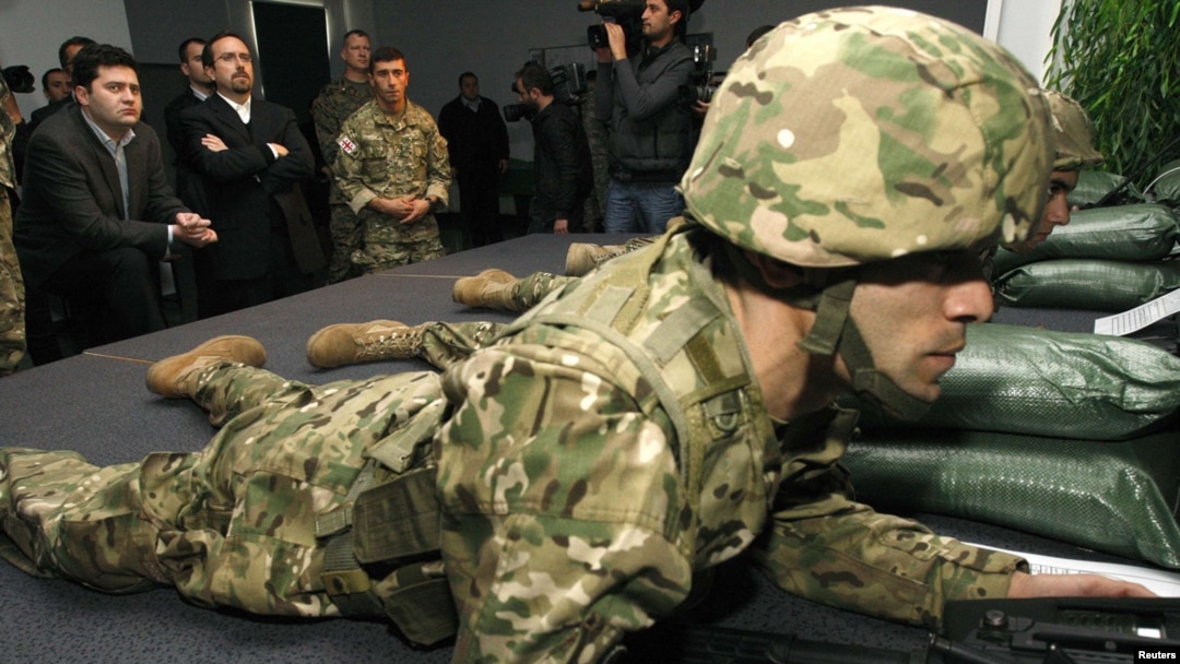«Agile Spirit 2012» – под таким названием уже больше недели проходят американо-грузинские учения на базе Вазиани