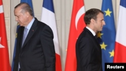 Ֆրանսիայի նախագահ Էմանյուել Մակրոնը (Ա) և Թուրքիայի նախագահ Ռեջեփ Թայիփ Էրդողանը (Ձ)