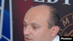 Руководитель парламентской фракции партии «Наследие» Степан Сафарян