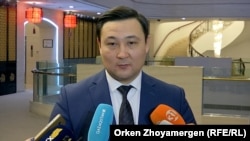 Қозоғистон Таълим ва фан вазирлигининг болалар ҳуқуқини ҳимоя қилиш қўмитаси раиси ўринбосари Ержан Ерсаинов.
