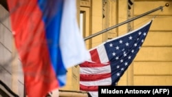 Перший пакет американських санкцій через отруєння Скрипалів набрав чинності 27 серпня 2018 року