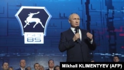Президент Росії Володимир Путін виступає перед співробітниками компанії ГАЗ, Нижній Новгород, Росія, 6 грудня 2017 року