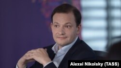 Сергій Брильов має британське громадянство. У березні Лондон запровадив проти нього персональні санкції, заявивши про причетність телеведучого до російської пропаганди війни проти України