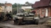 У Берліні біля російського посольства виставили «символ невдачі» Москви – Резніков