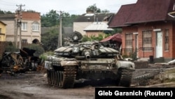 Знищений російський танк у місті Ізюм Харківської області, вересень 2022 року
