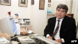 Грант Динк в редакции газеты «Акос», 7 сентября 2005 г. 