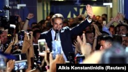 Лідер «Нової демократії» Кірьякос Міцотакіс подякував виборцям за надання «потужного мандату, щоб змінити Грецію»